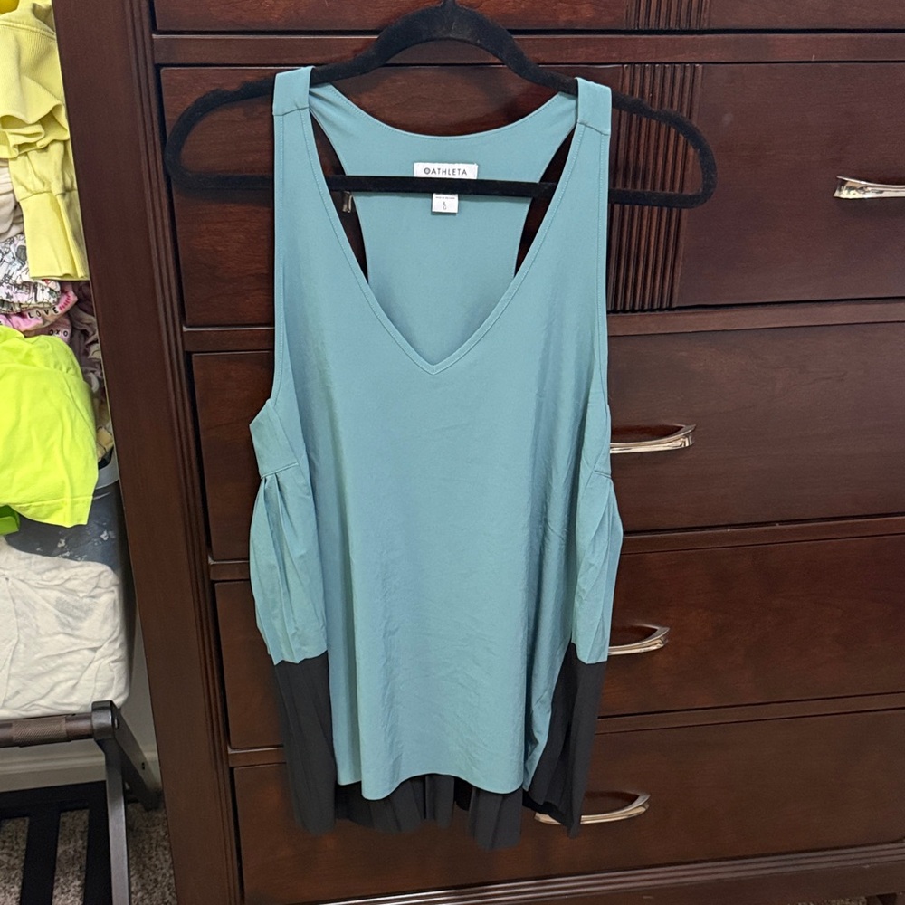 Athleta Swing Forward Tank